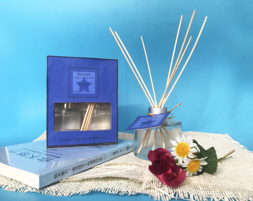 Customizable blue gift box transparent fragrance glass bottle candle diffuser group